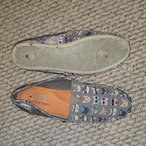 Bobs from Sketchers memory foam slip on shoes with kitties.